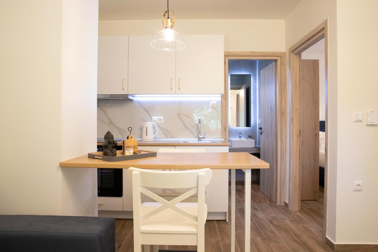 Ferienwohnung Elena Luxury Living Paralía Skotínis Exterior foto