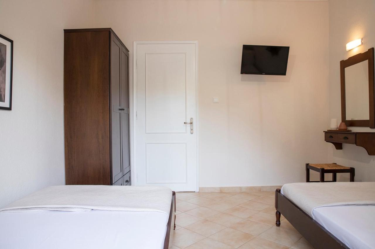 Ferienwohnung Elena Luxury Living Paralía Skotínis Exterior foto